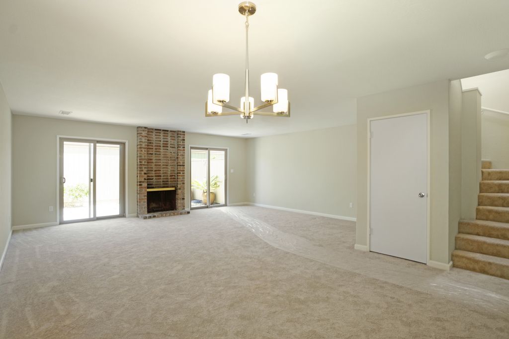 3229 Santa Cruz Lane 