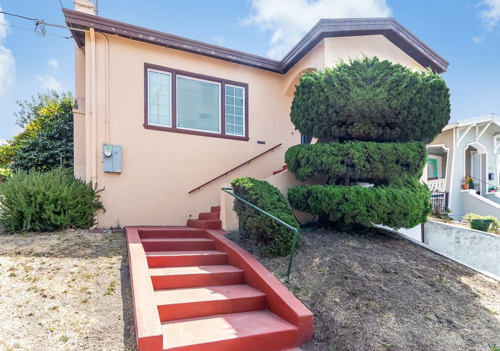 2640 19th Ave
