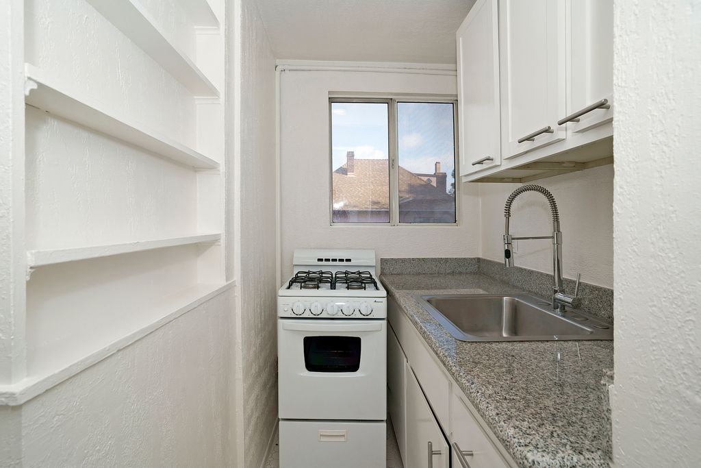 2103 Clinton Avenue  #E
