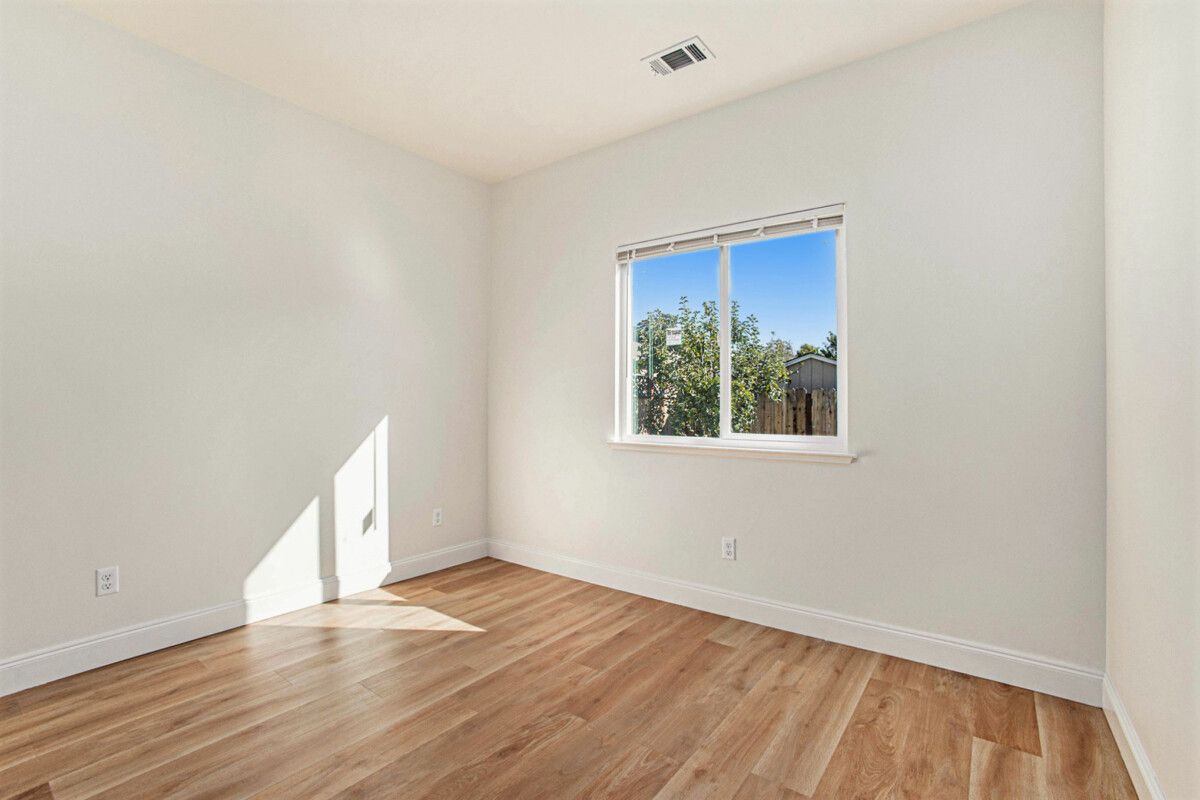 15070 Churchill Street - ADU