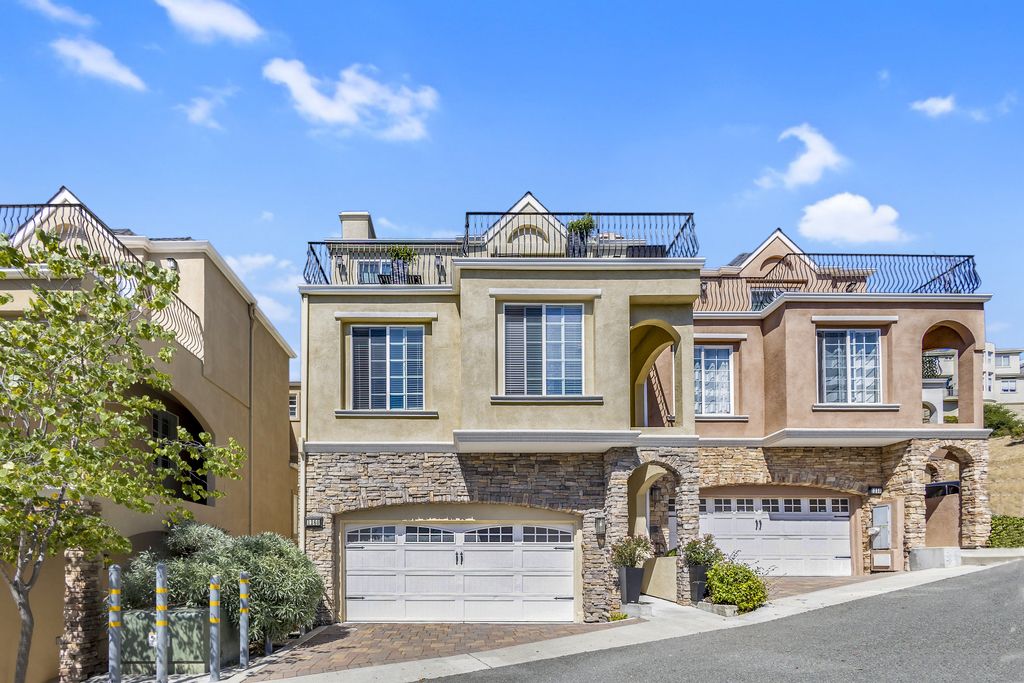 1260 Ariane Ct 