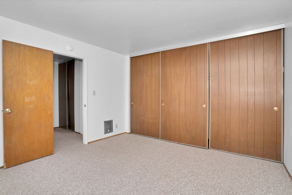 1175 Broadway #P