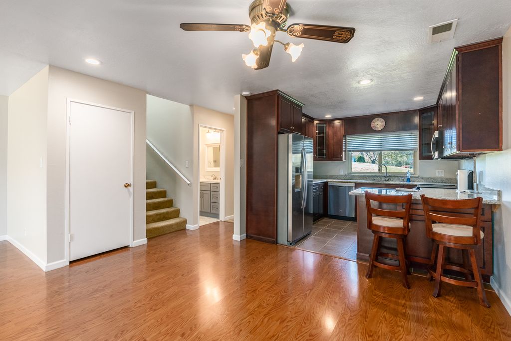 1123 Bismarck Lane 