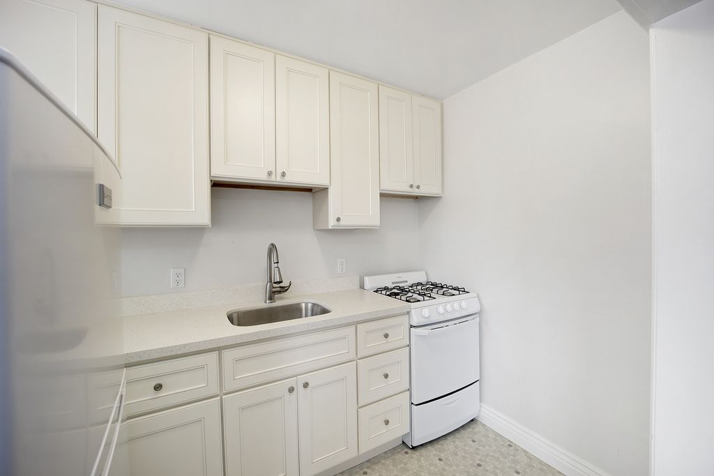 956 Park Street #A