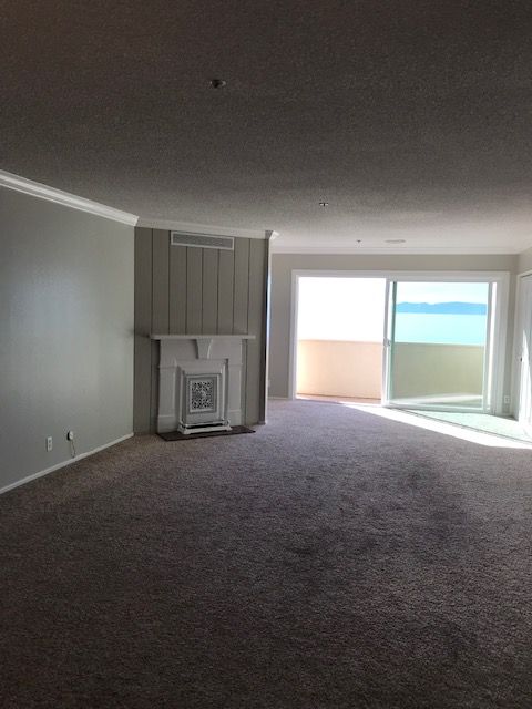 933 Shoreline Drive #307