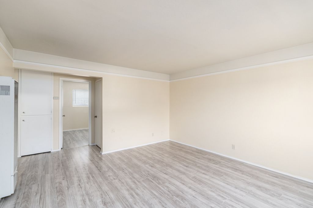 2045 Santa Clara #F