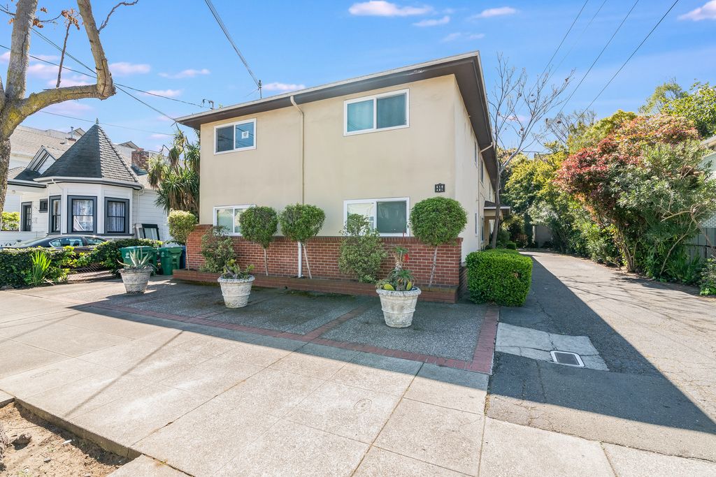 610 Santa Clara Ave #A