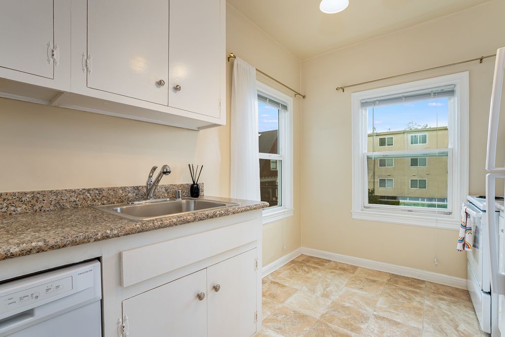 365 Hanover Ave #107