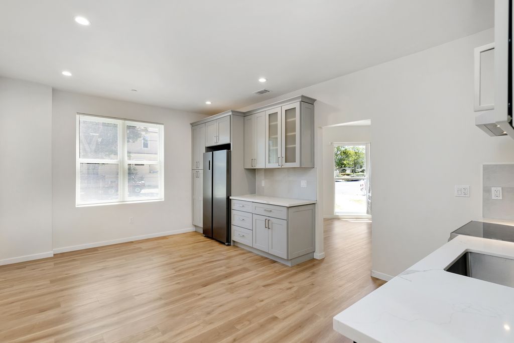 1705 Grand Street 