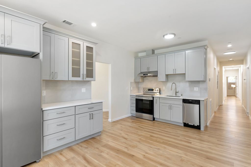 1705 Grand Street 