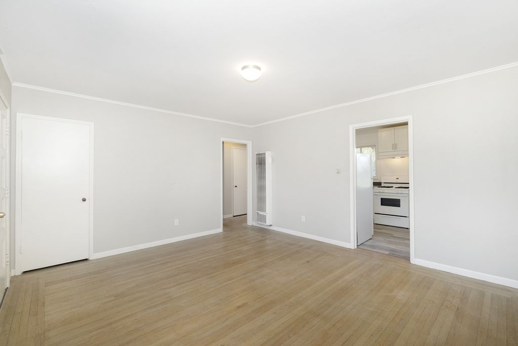 1419 Walnut Street #H