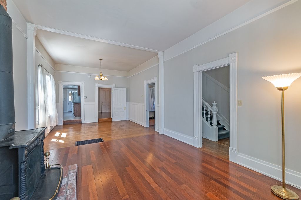 338 Lincoln Ave 