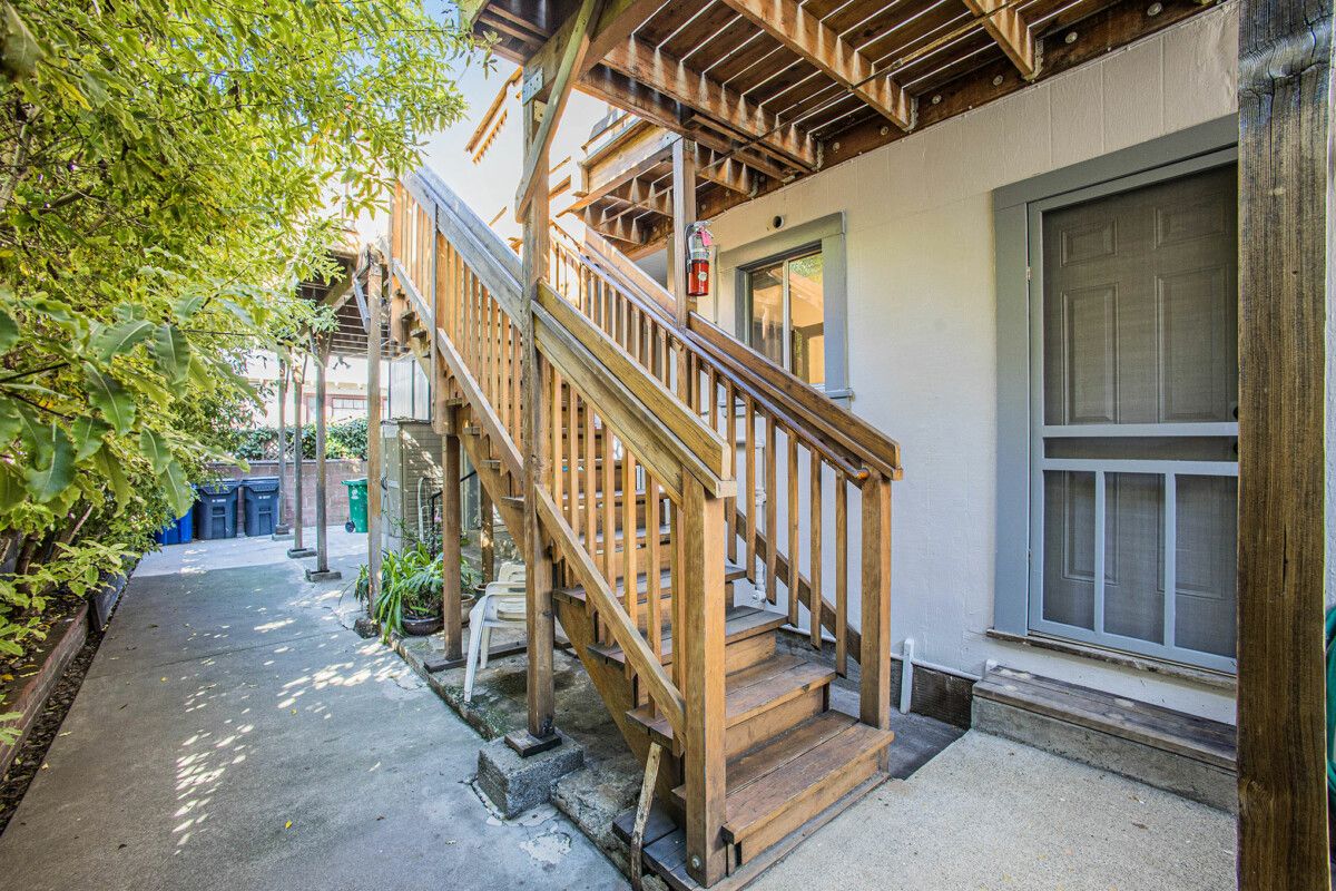 2318 San Antonio Ave 