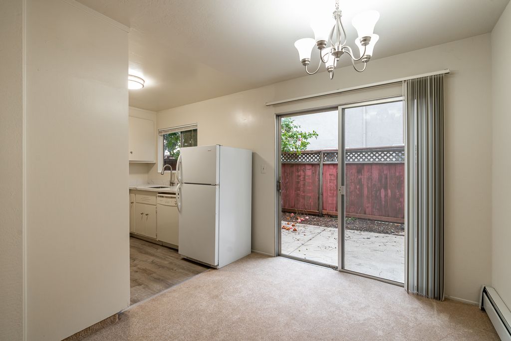 2229 Clinton Ave #C