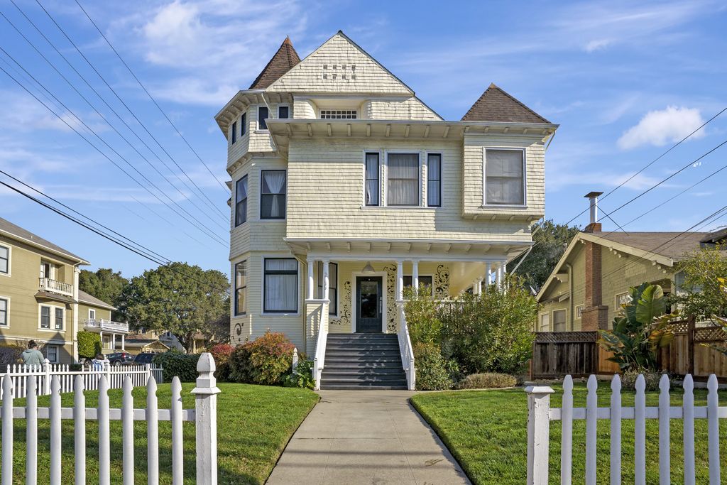 2103 Clinton Avenue #A