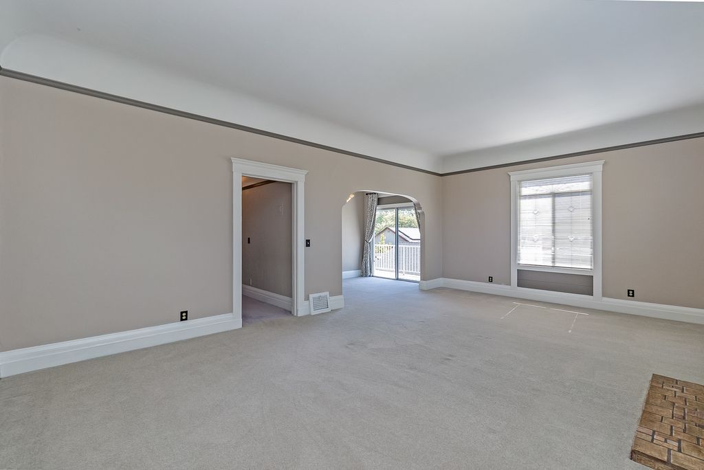 1627 Alameda Ave 
