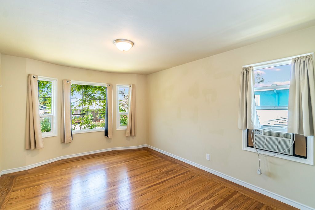 123 Santa Clara Ave