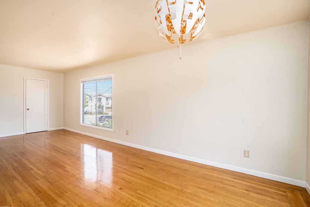 1570 Buena Vista #4