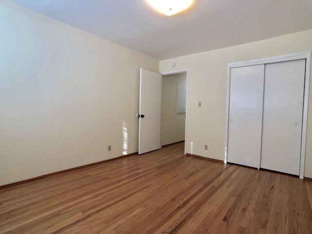 1401 Versailles #A