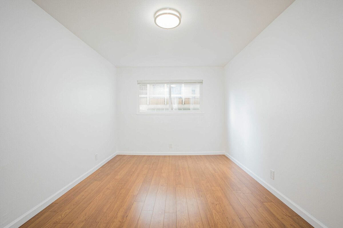 137 Montecito Ave #203 