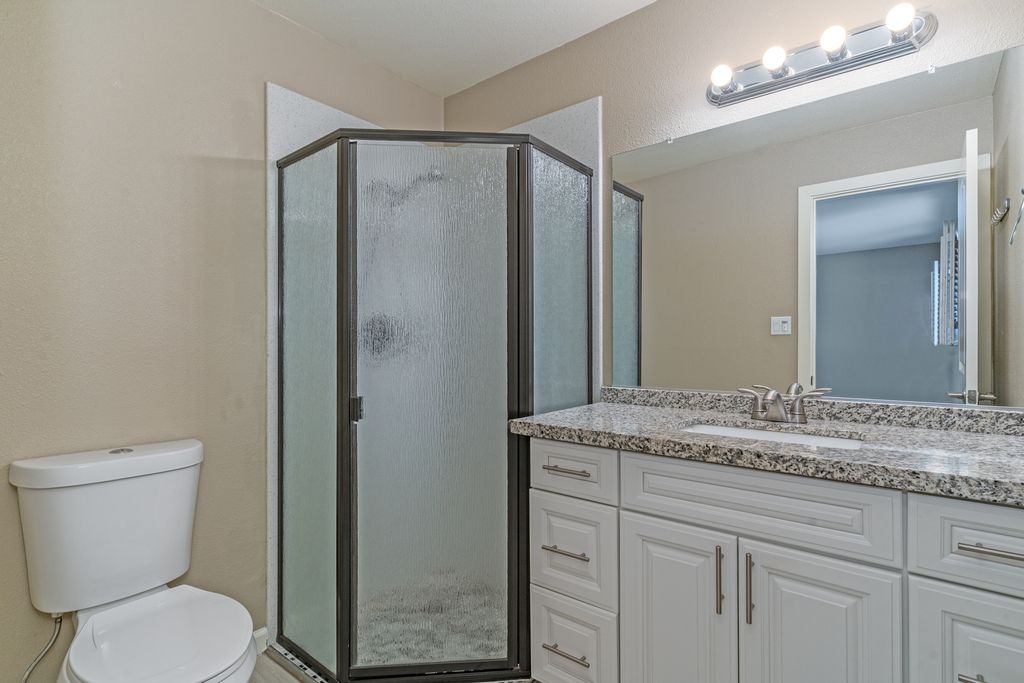 339 Broadway #213