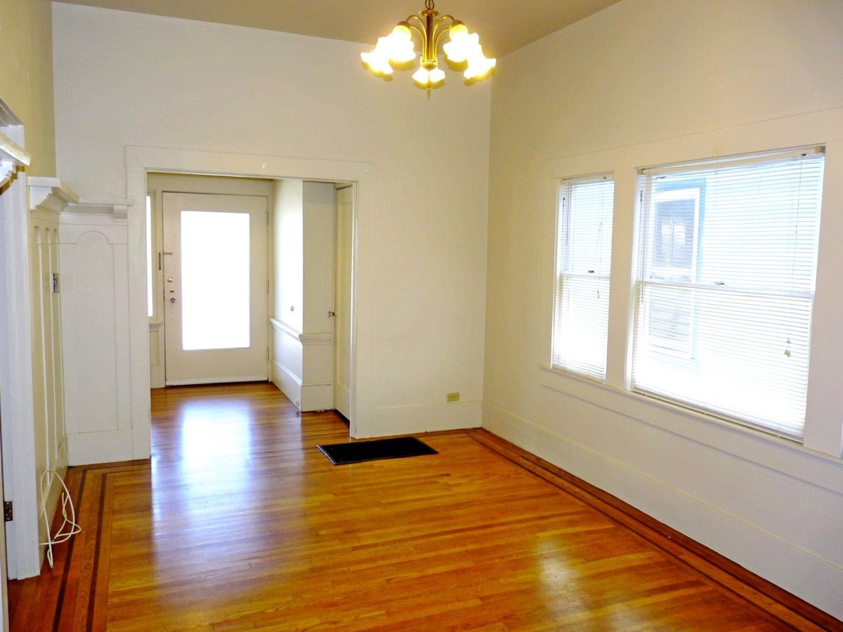1572 Lincoln Ave