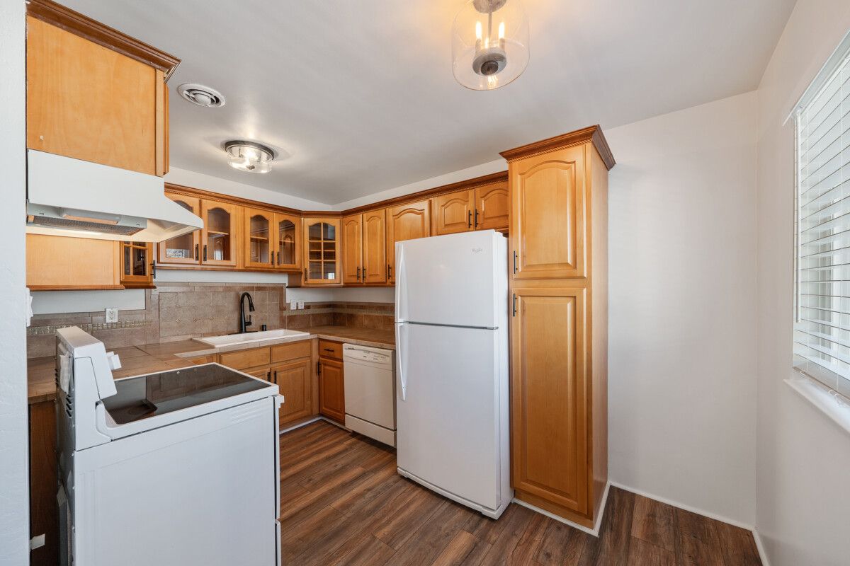 8 Whitmore Place #4