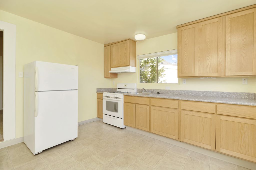 2021 Eagle Ave #B