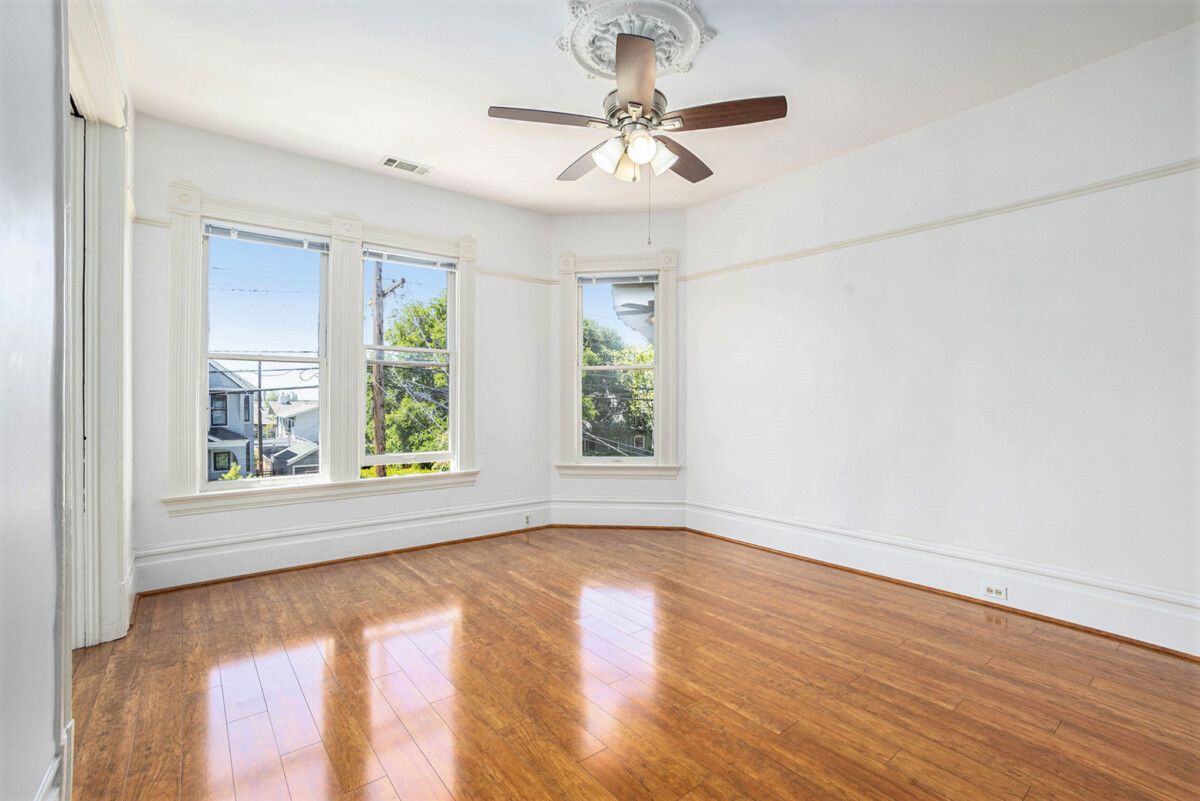 1813 Clinton Ave #B