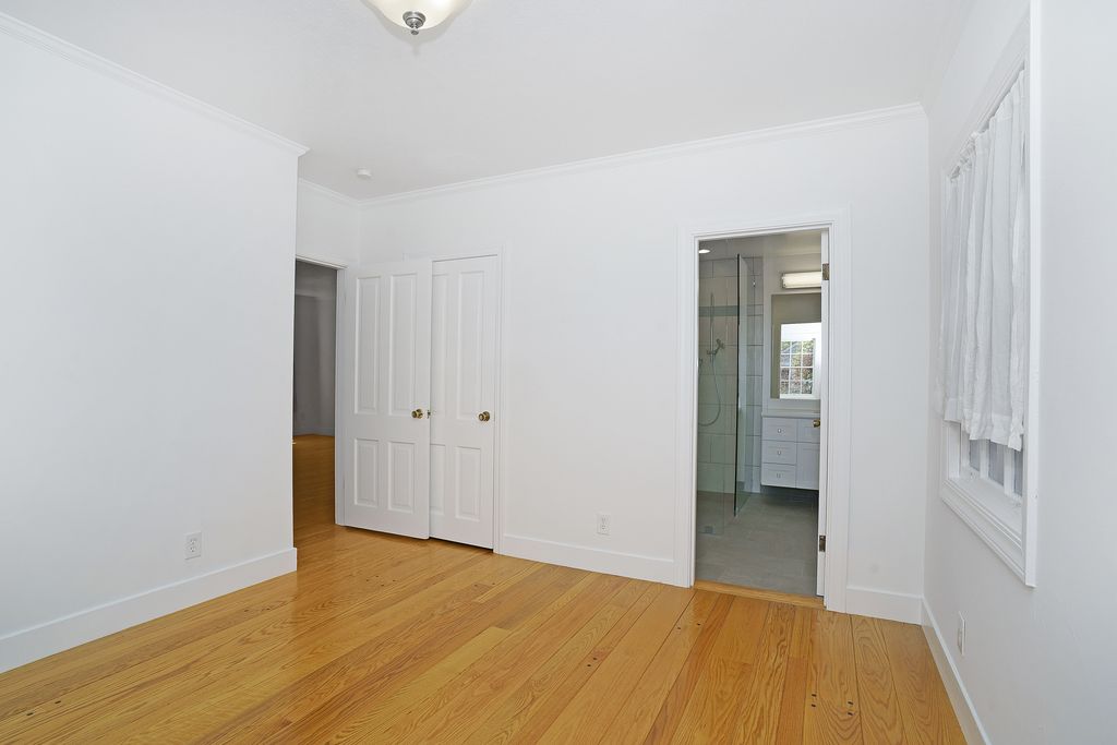 1608 Clinton Ave 