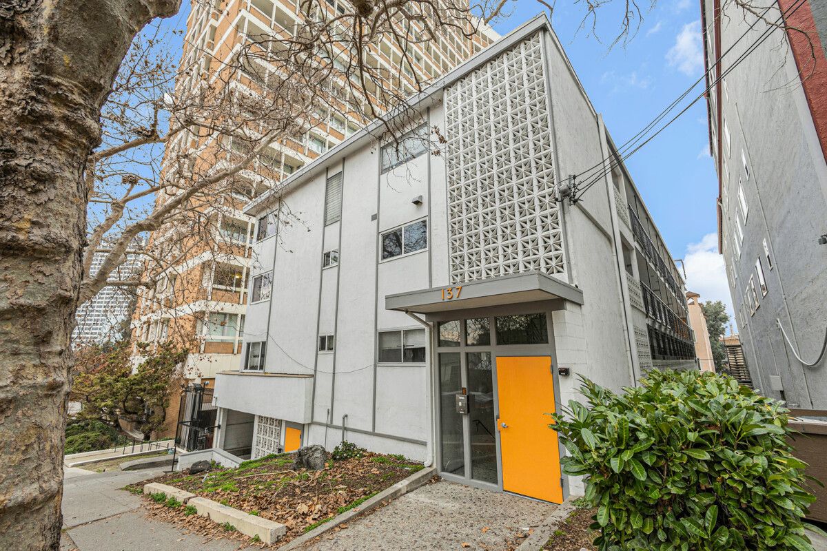 137 Montecito Ave #304