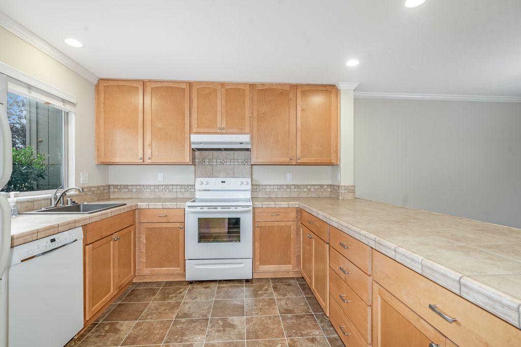 3512 Savana Lane 