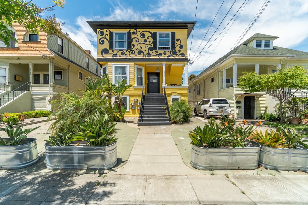 1525 Broadway #3