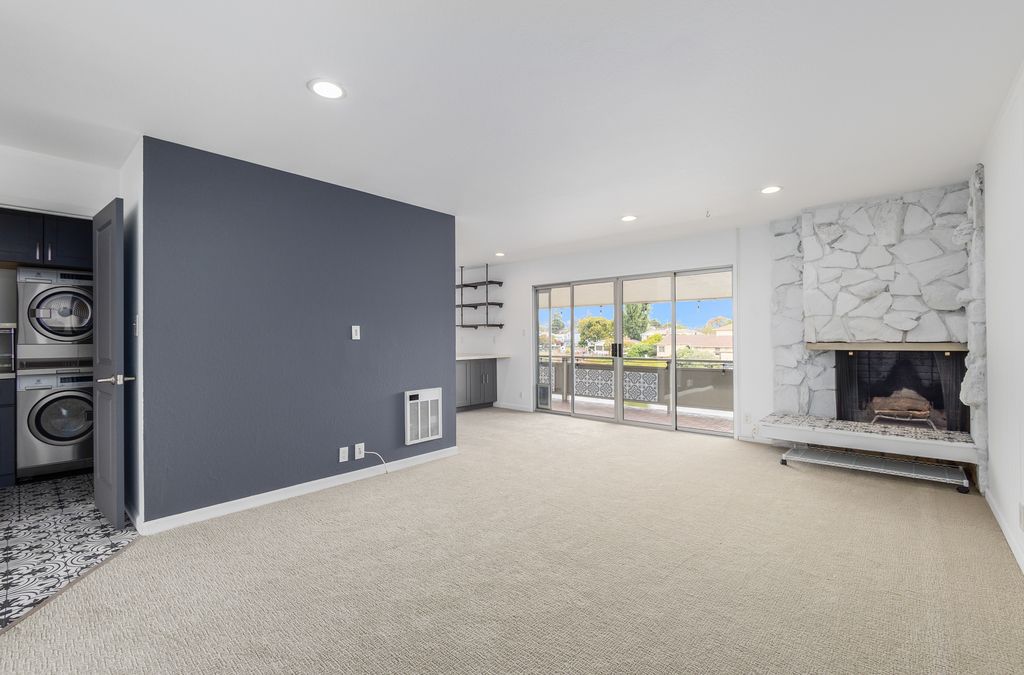 339 Broadway #210