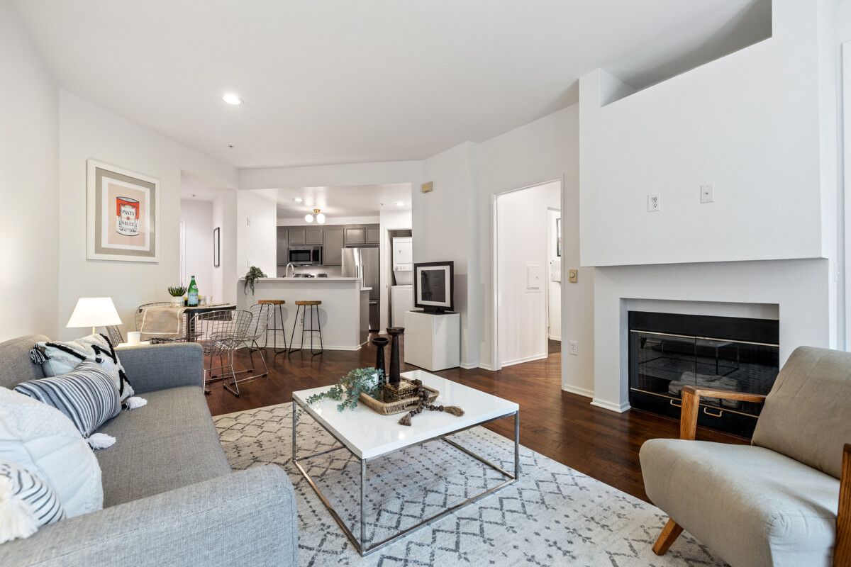 200 Caldecott Lane #114