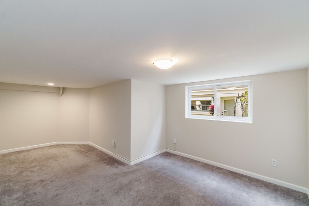 1528 Mozart Street #B