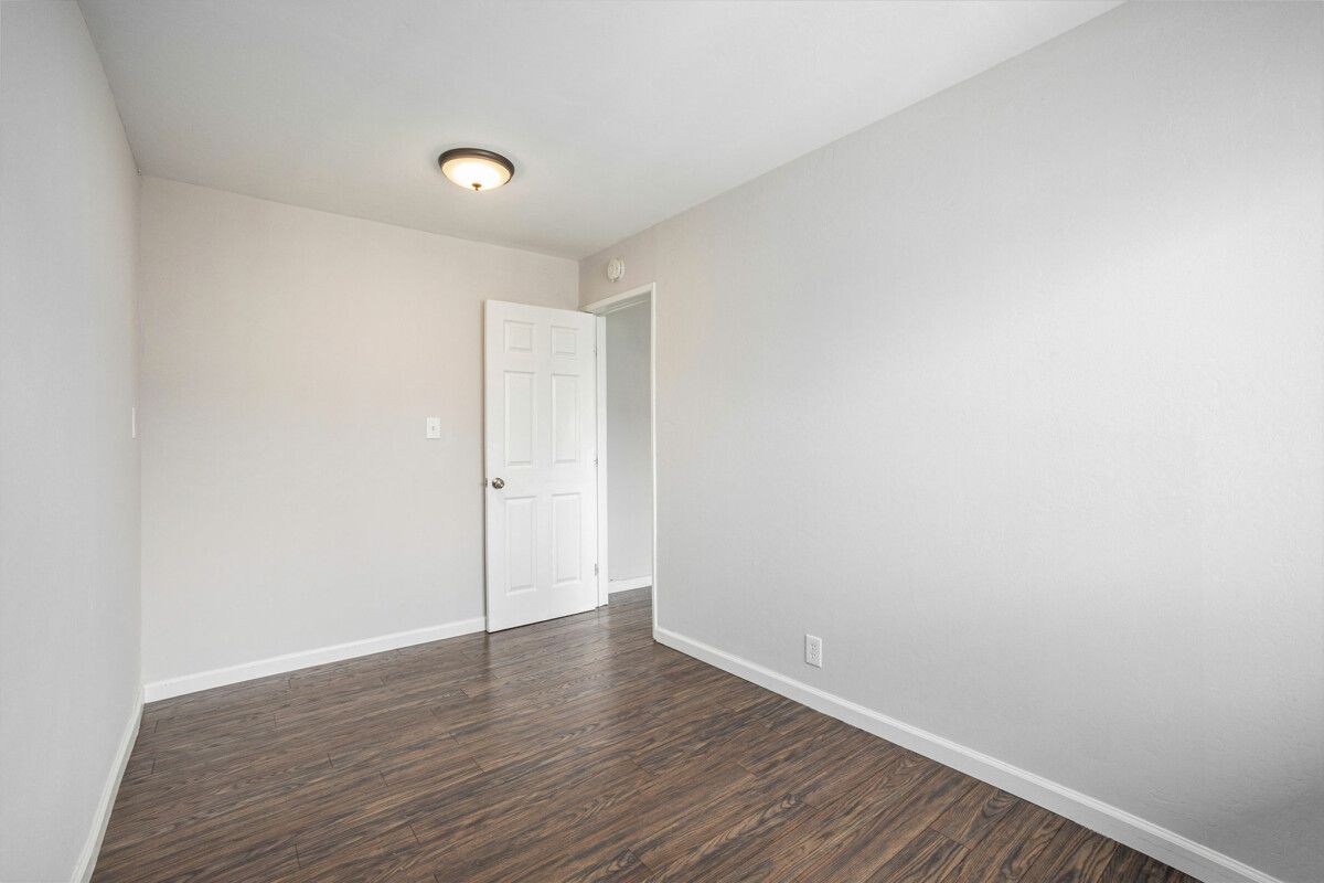 2136 Lincoln Avenue #L
