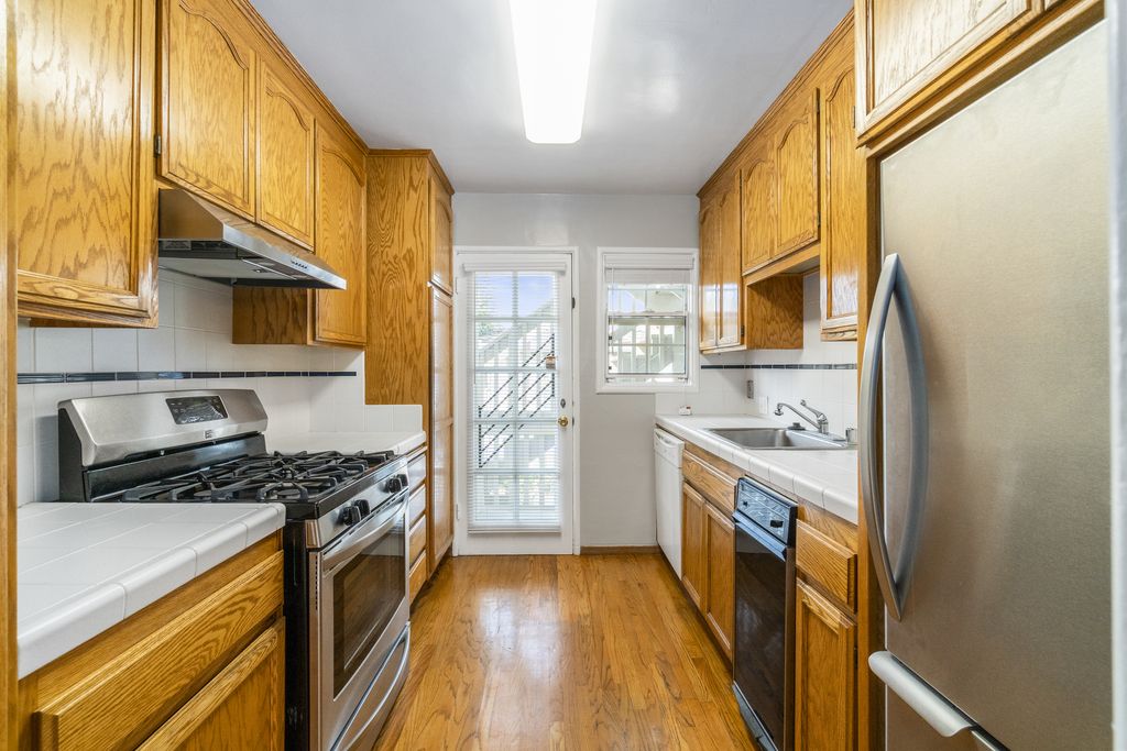 1159 Broadway  #A