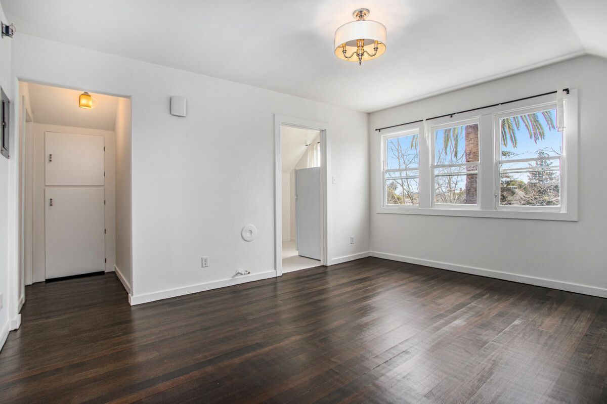 2029 Central Ave #4