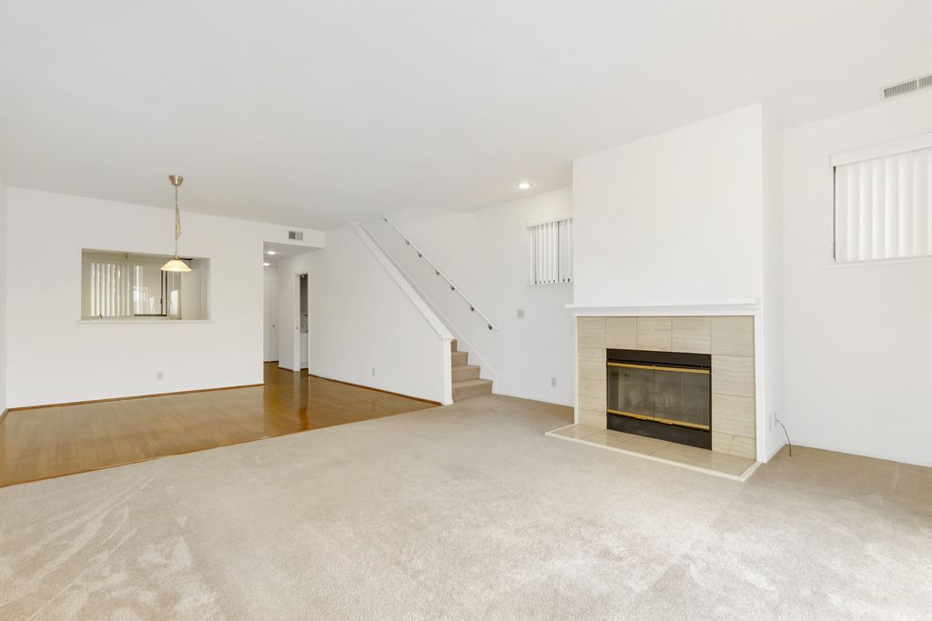 17 Kingsburg Court