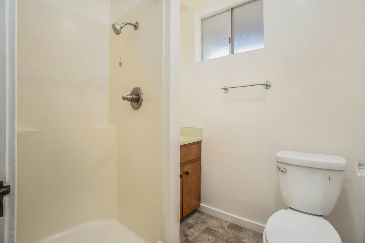 2316 San Antonio Ave - Upper