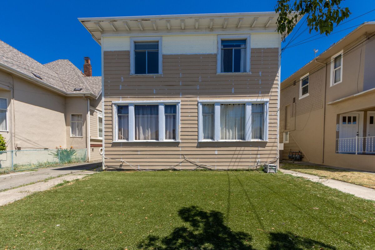 637 Taylor Ave #B