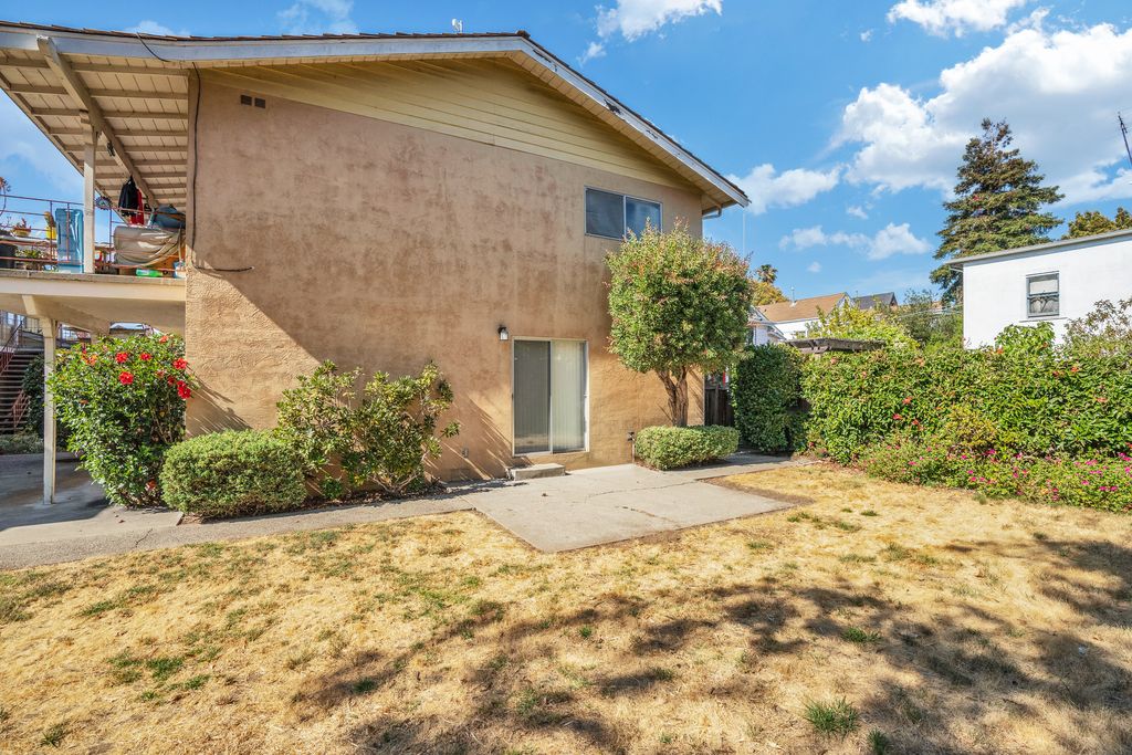 920 Taylor Ave #A