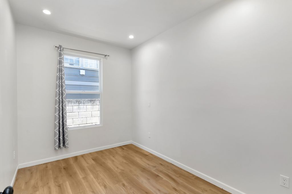 1705 Grand Street 