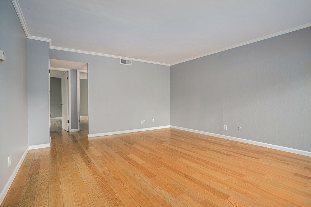 370 Santa Clara Ave #1