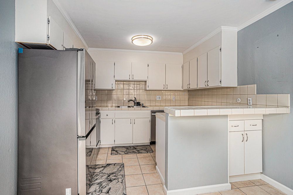 370 Santa Clara Ave #1