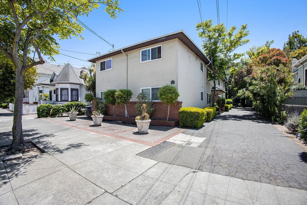 610 Santa Clara Ave #A
