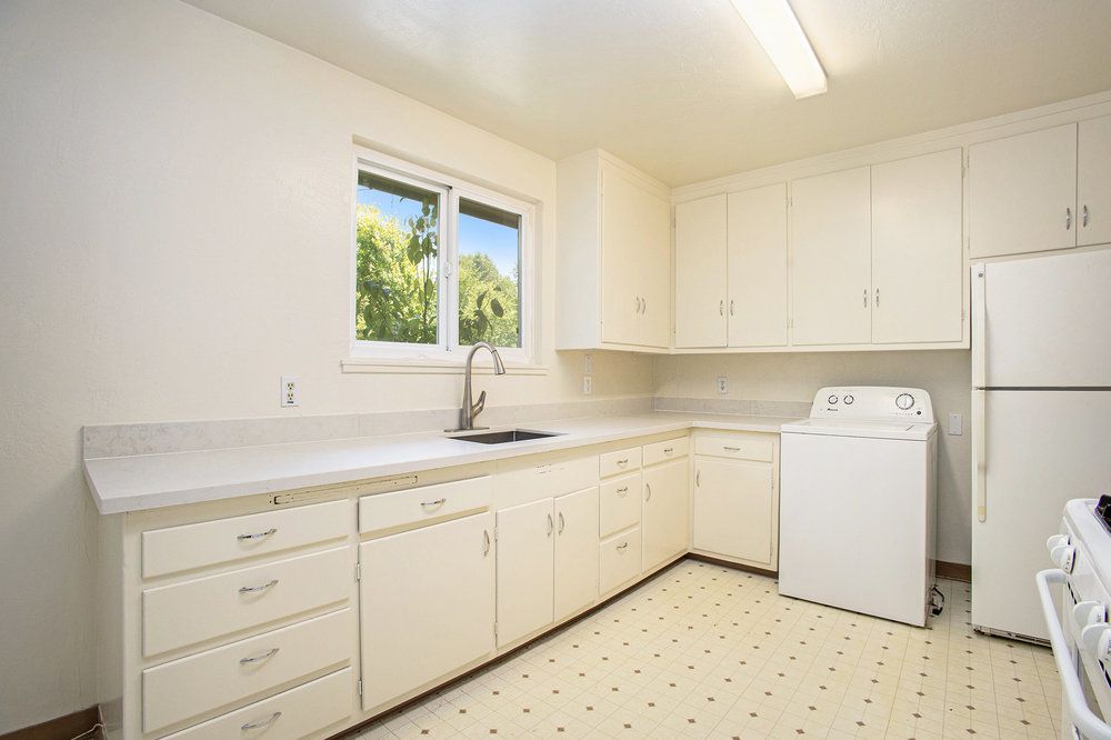 610 Santa Clara Ave #C