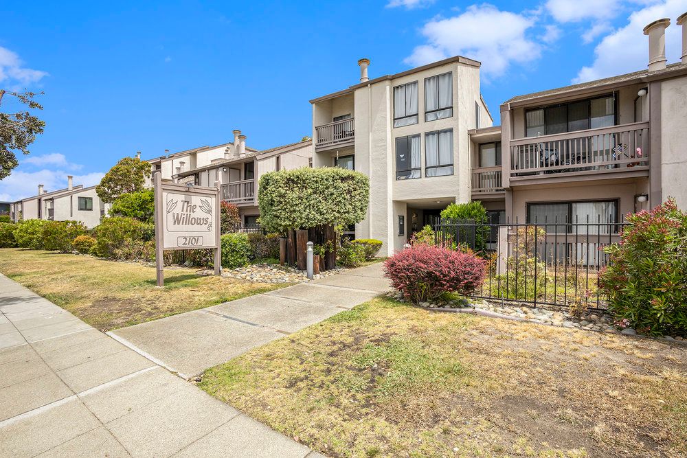 2101 Shoreline Drive #249
