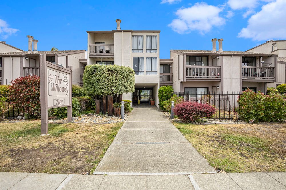 2101 Shoreline Drive #249